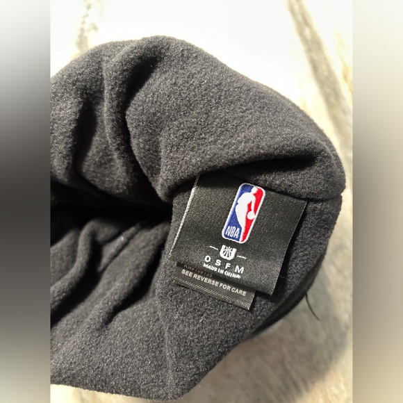 NBA Ultra Game Boston Celtics Pom Winter Hat Gray Camo One Size NWT - Picture 5 of 7